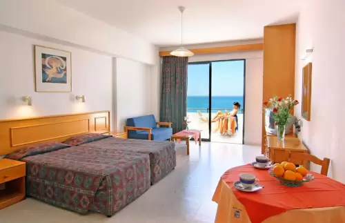 Corallia Beach Hotel Apartments